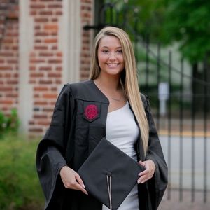 Meet your Posher, Addie